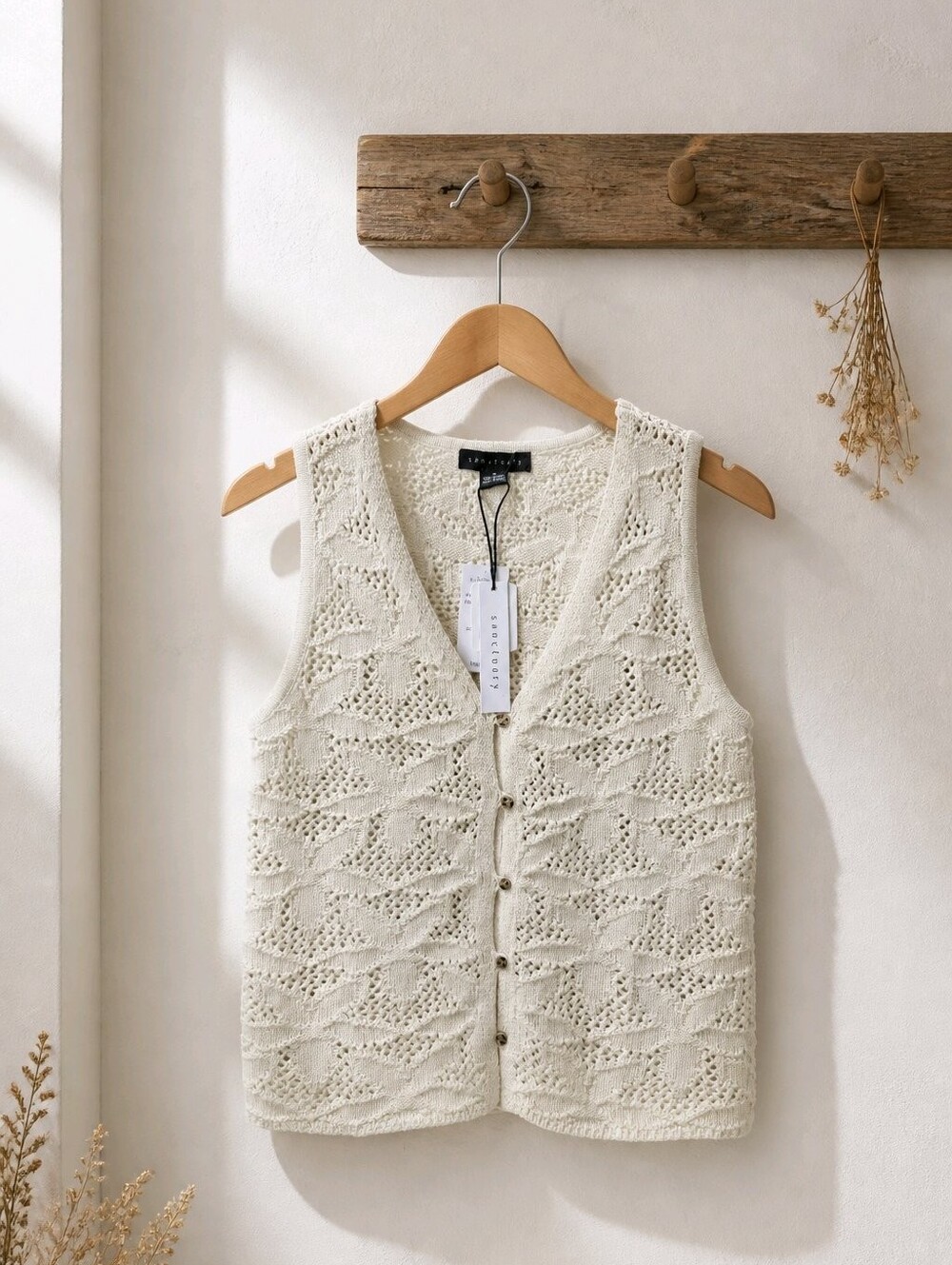 Sanctuary NWT Cream Crochet Knit Button-Front Sweater Vest Floral Sz Medium
